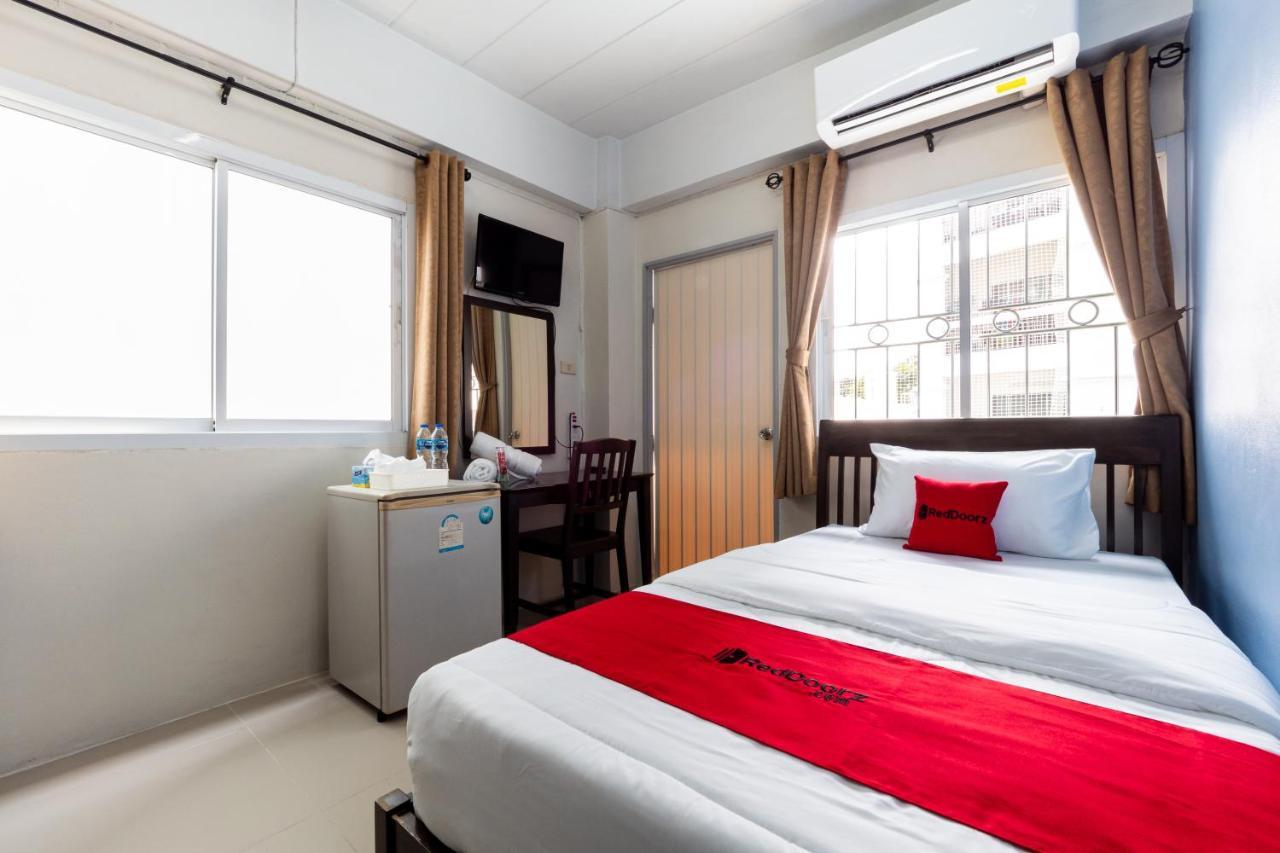 Si Fah At Bangsaen Hotel Ban Rong Khoei Dış mekan fotoğraf