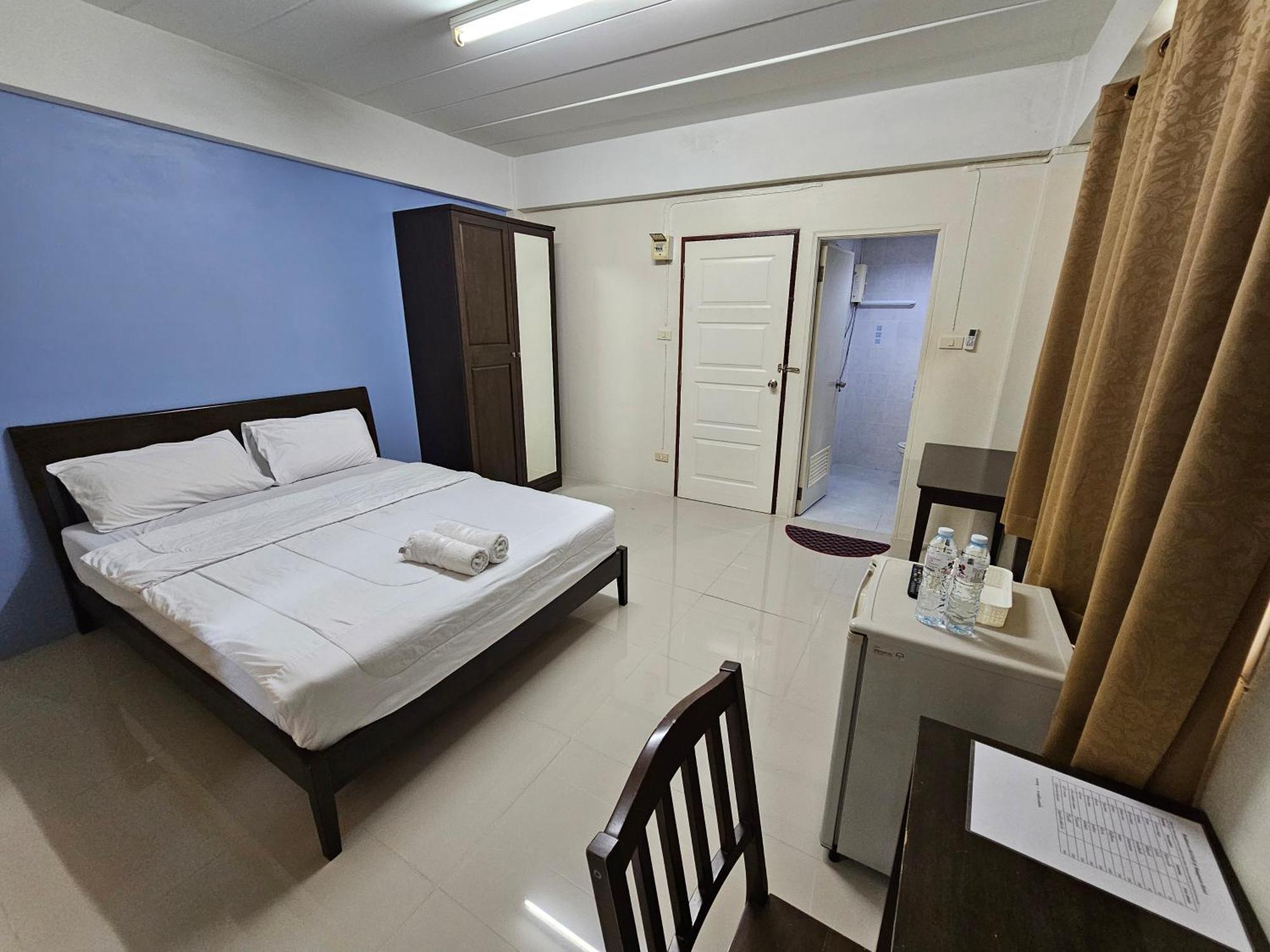 Si Fah At Bangsaen Hotel Ban Rong Khoei Dış mekan fotoğraf