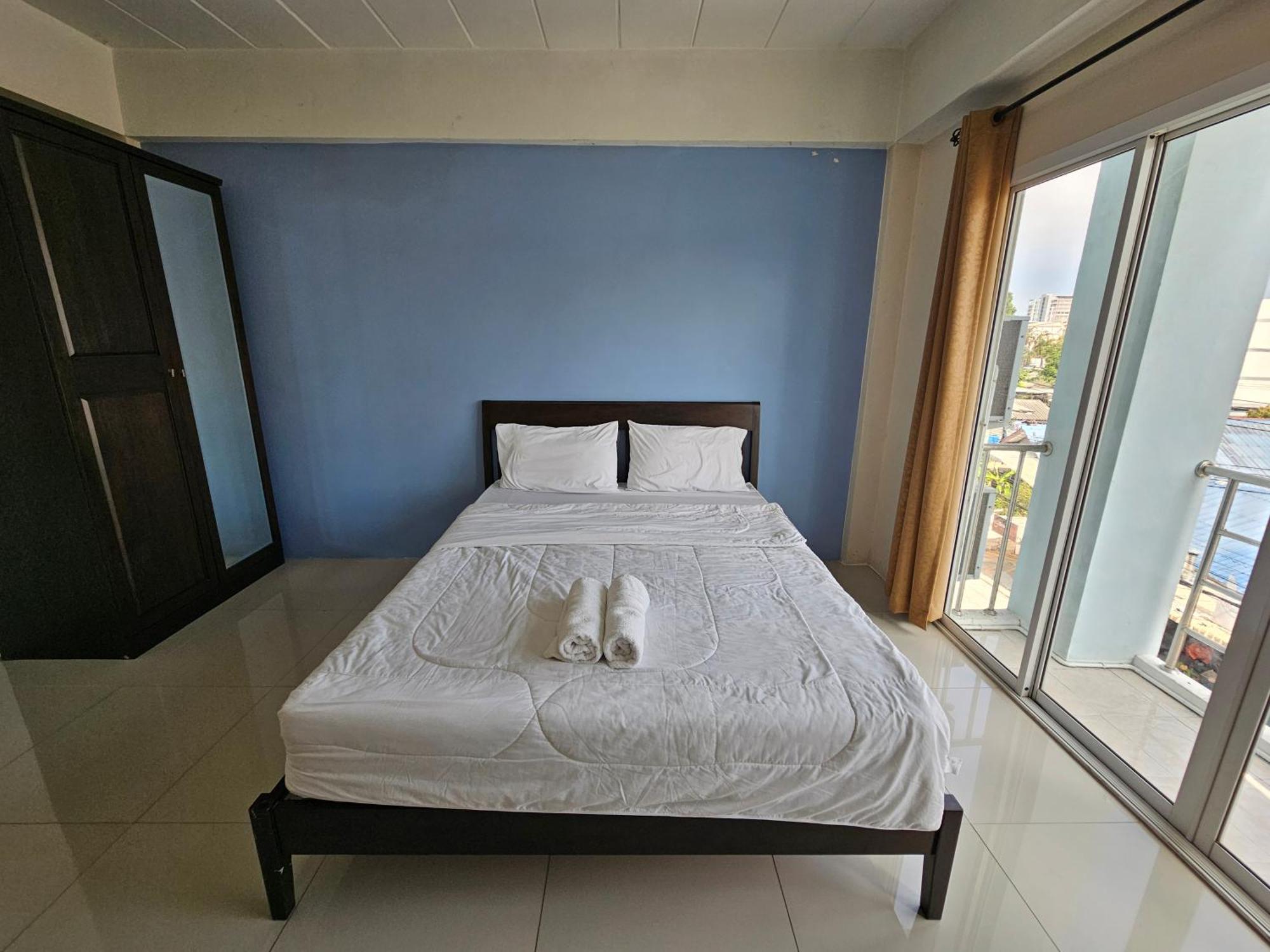 Si Fah At Bangsaen Hotel Ban Rong Khoei Dış mekan fotoğraf